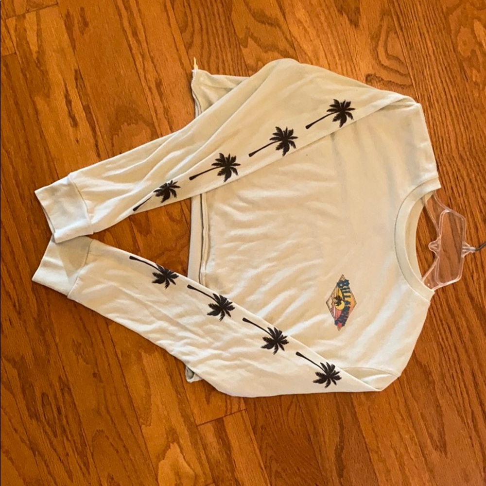 Billabong cute cropped shirt